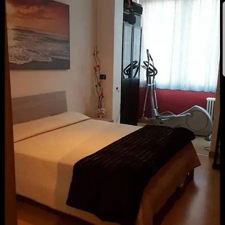 Anna Ραβένα